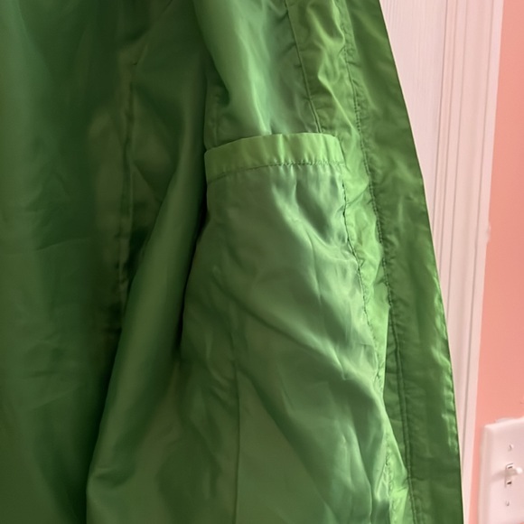 Lands End Womens green lightweight raincoat. NWOT Size S 6/8 - Picture 6 of 10